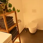 An Der Kirchtreppe *