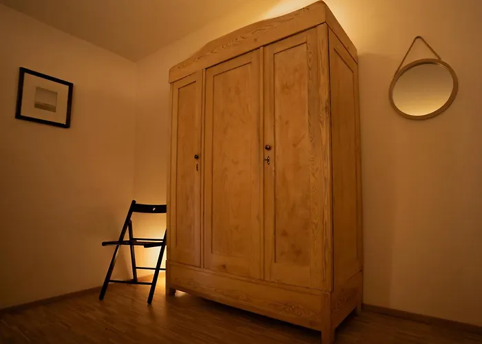 An Der Kirchtreppe *